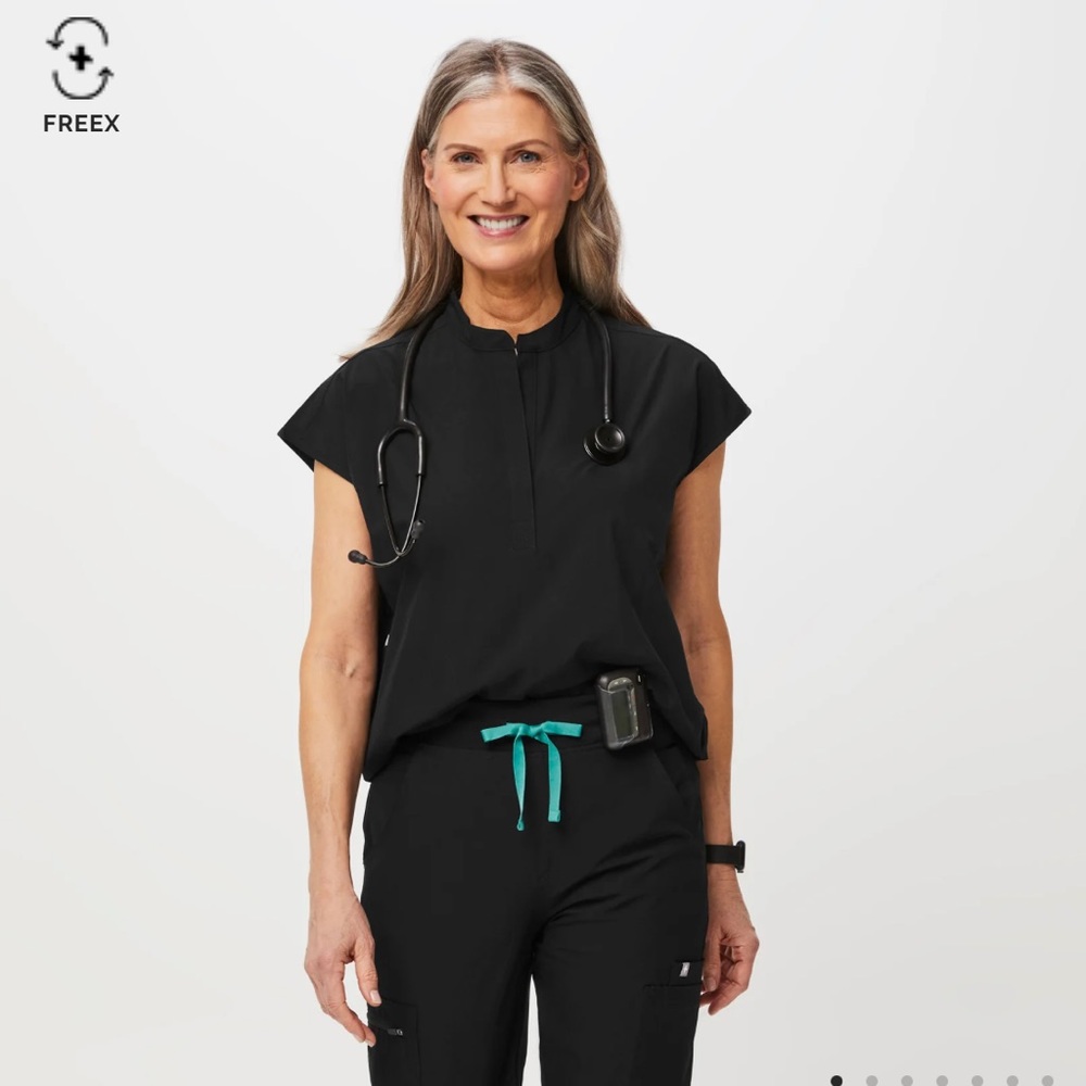 Figs Black Rafaela FREEx - Scrub Top